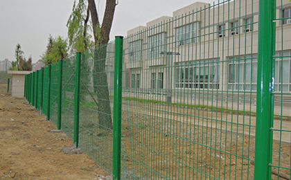 廠區(qū)護欄網